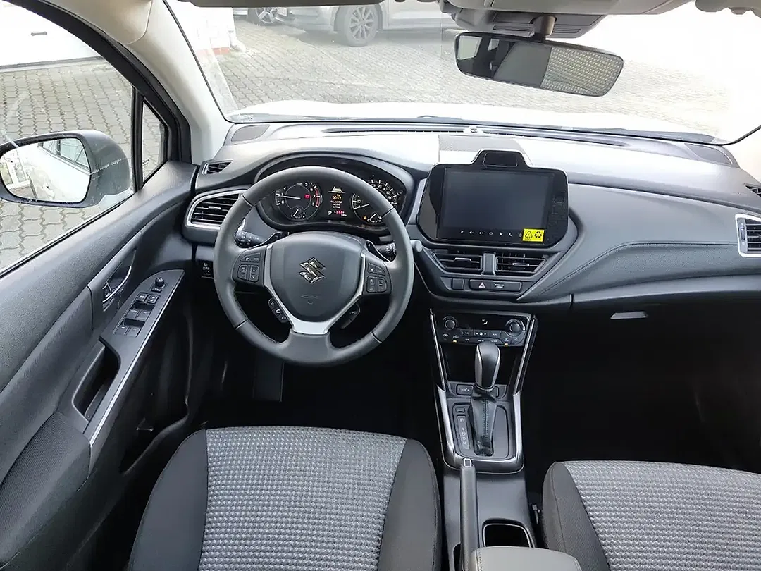Suzuki S-Cross - Thumbnail 6