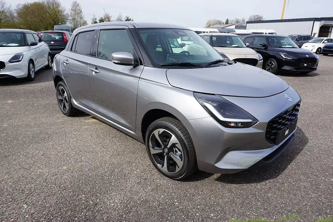 Suzuki Swift - Thumbnail 2