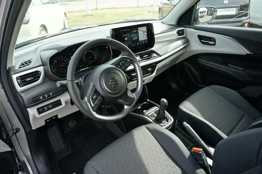 Suzuki Swift - Thumbnail 6
