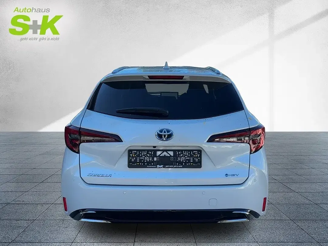 Toyota Corolla - Thumbnail 3