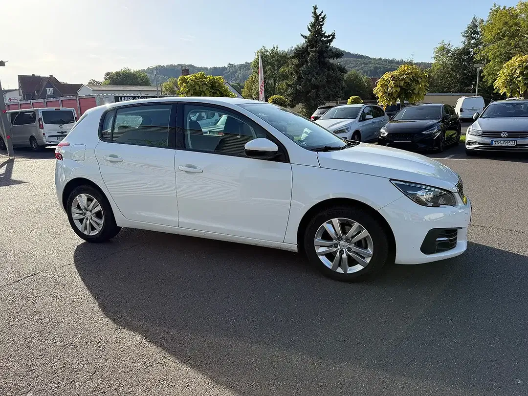 Peugeot 308 - Thumbnail 3