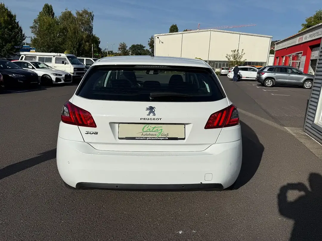 Peugeot 308 - Thumbnail 7