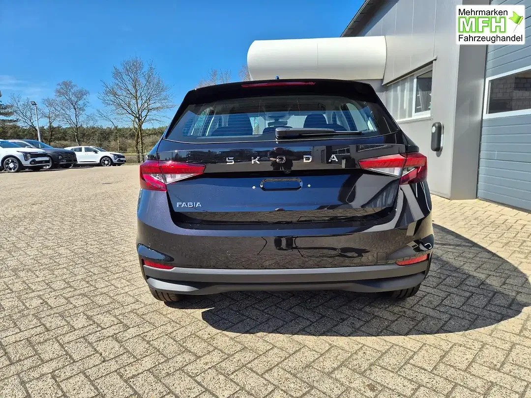 Skoda Fabia - Thumbnail 2