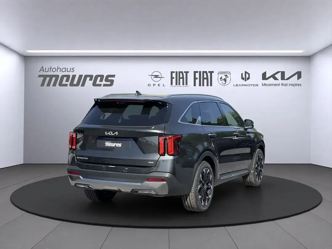 Kia Sorento - Thumbnail 4