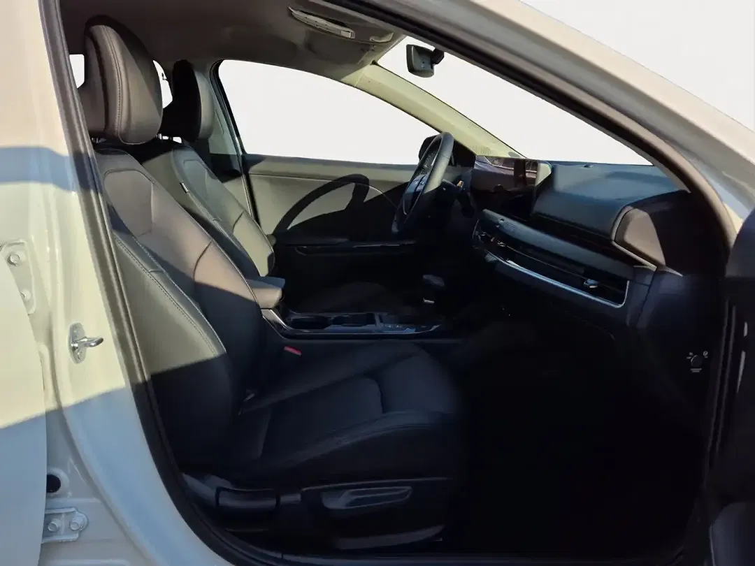 Kia K4 - Thumbnail 11