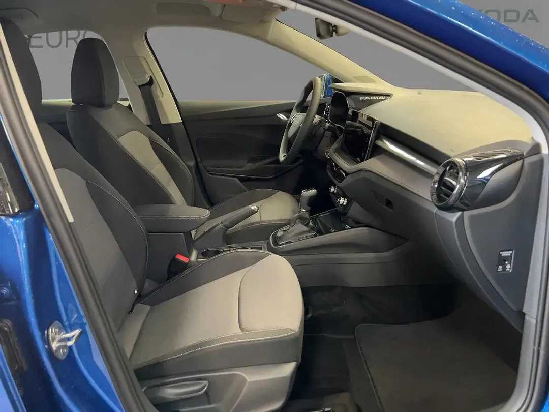 Skoda Fabia - Thumbnail 12