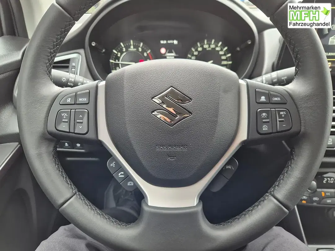 Suzuki S-Cross - Thumbnail 15