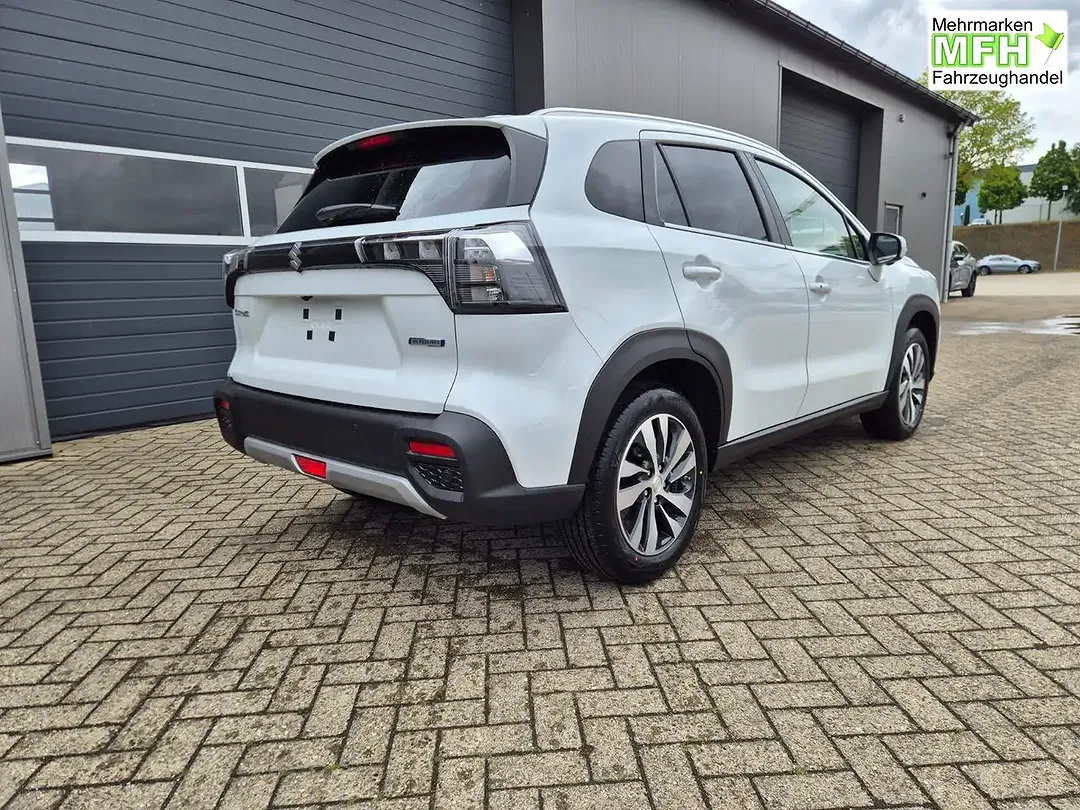 Suzuki S-Cross - Thumbnail 5