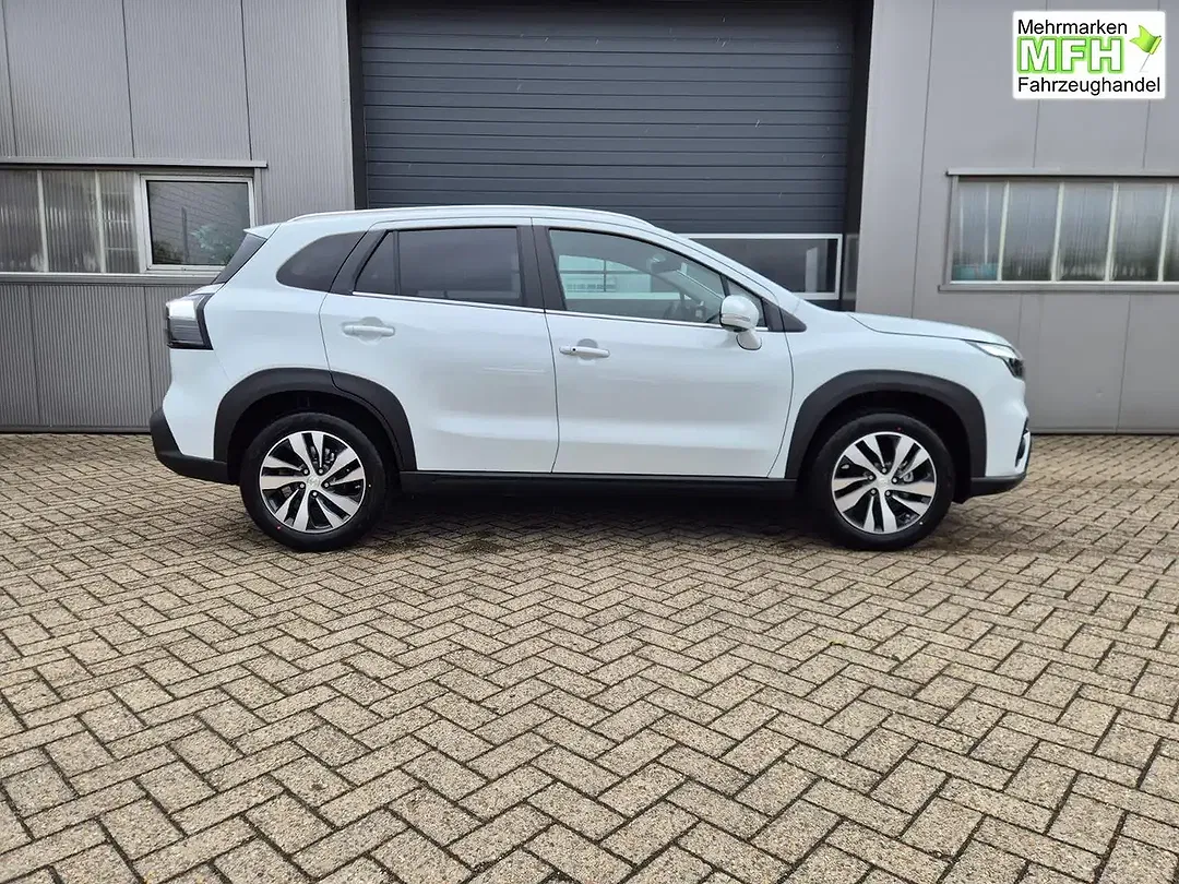 Suzuki S-Cross - Thumbnail 6