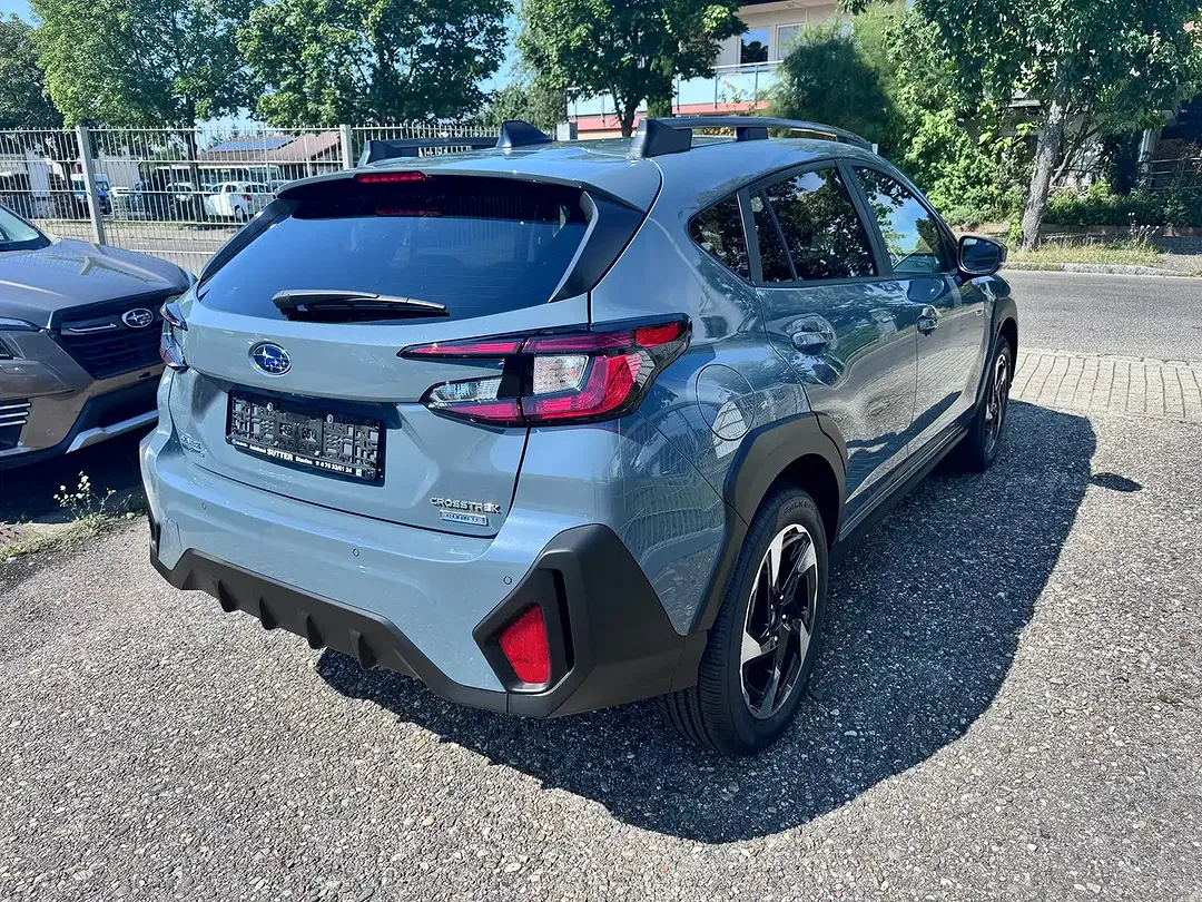 Subaru Crosstrek - Thumbnail 5