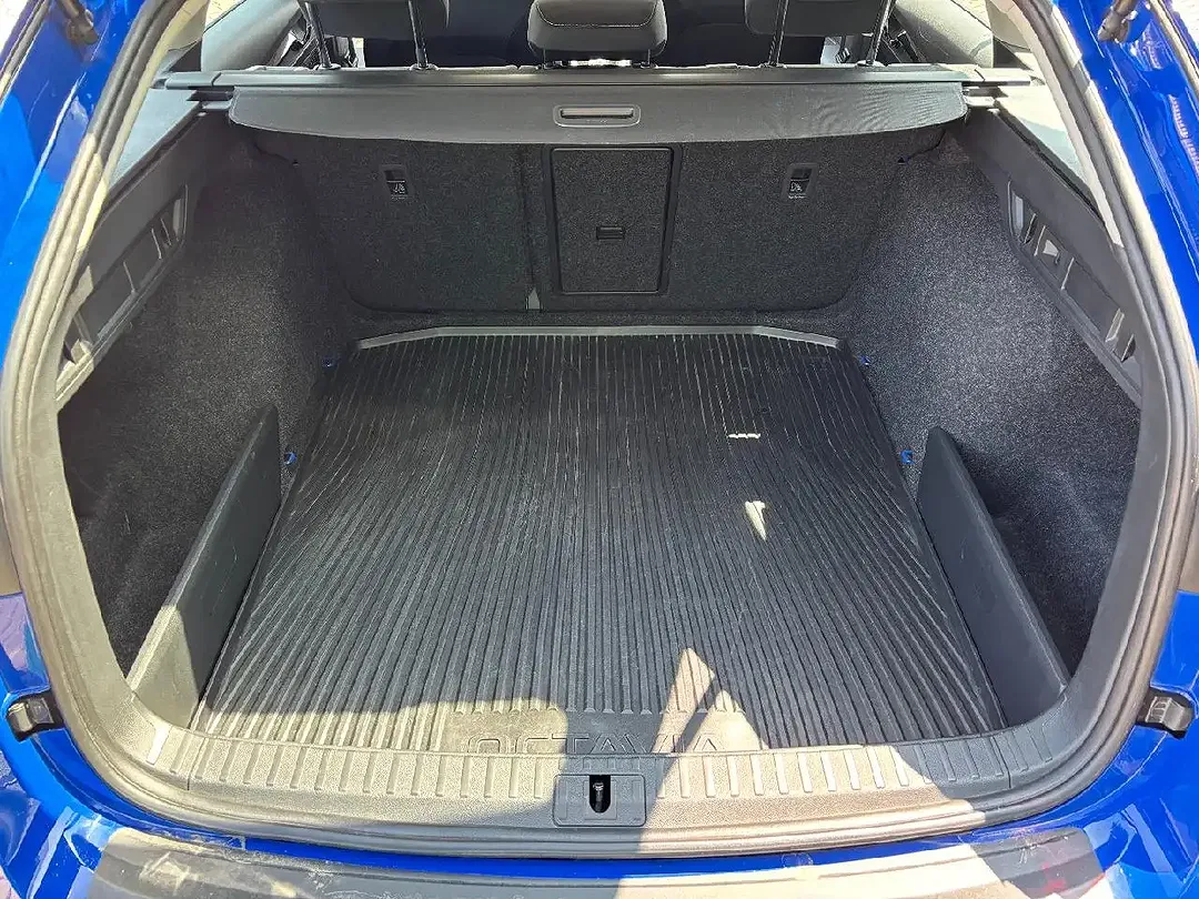 Skoda Octavia - Thumbnail 7