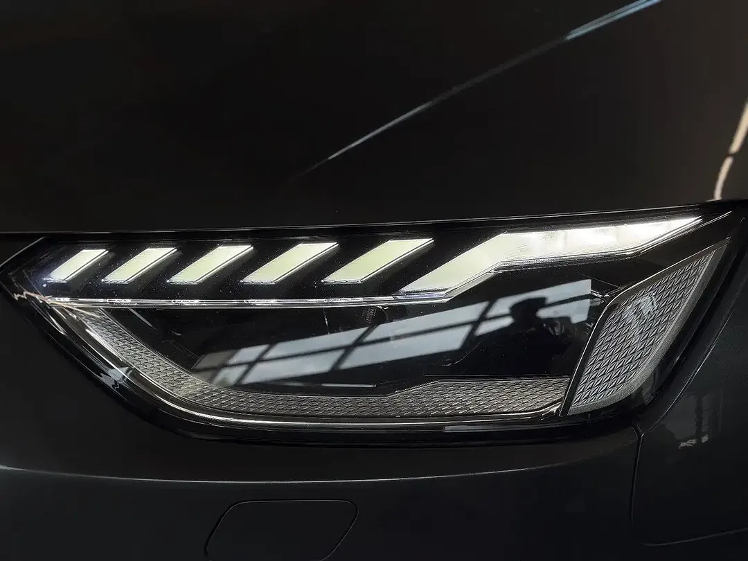 Audi A4 - Thumbnail 6