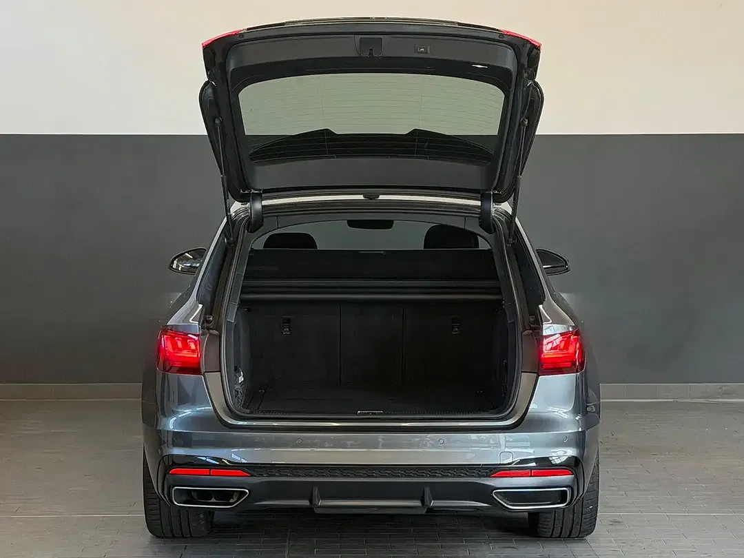 Audi A4 - Thumbnail 8