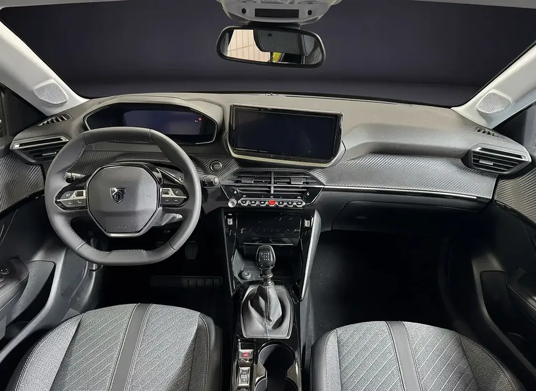 Peugeot 208 - Thumbnail 24