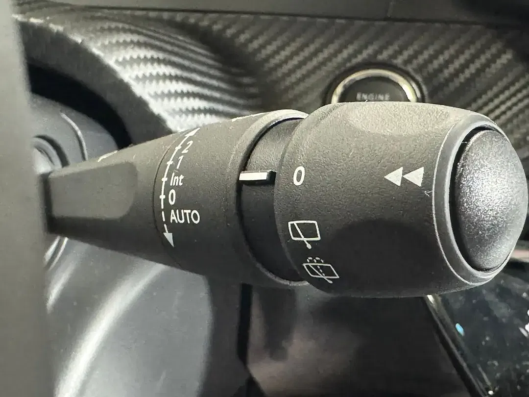 Peugeot 208 - Thumbnail 30