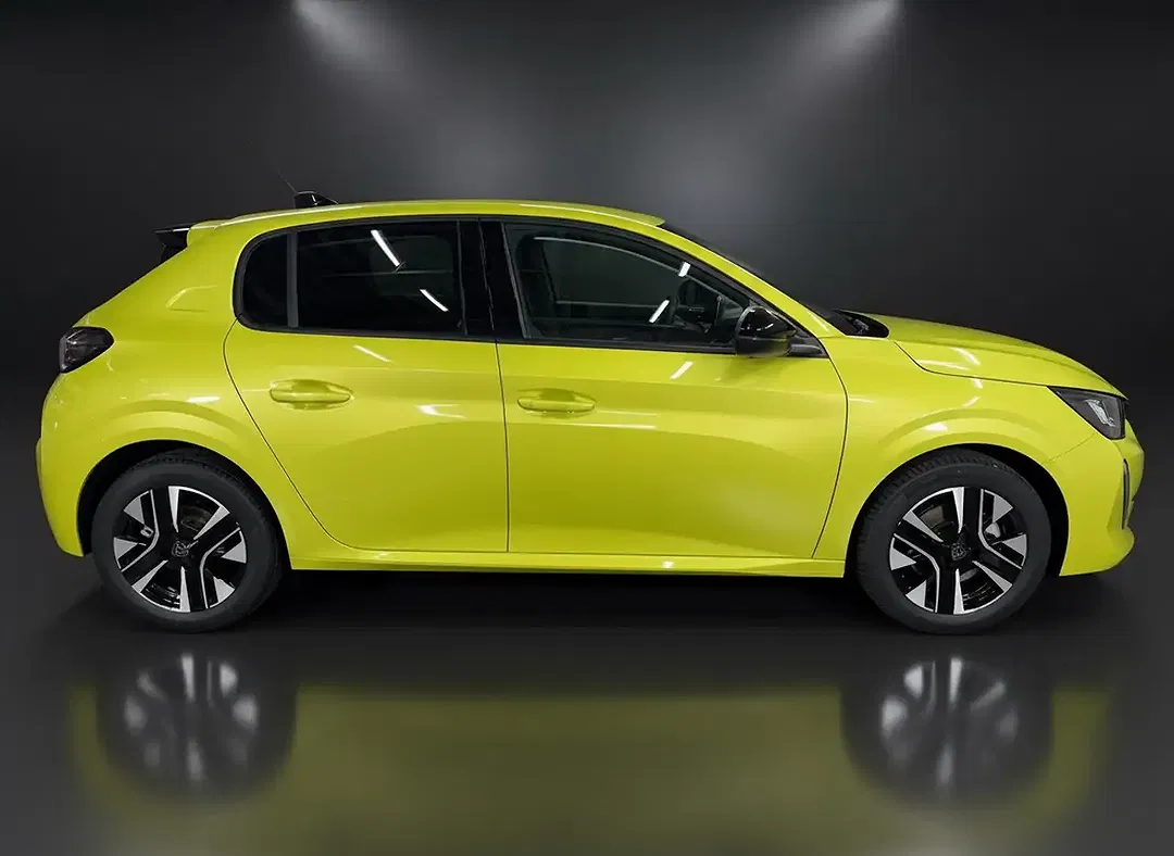 Peugeot 208 - Thumbnail 9