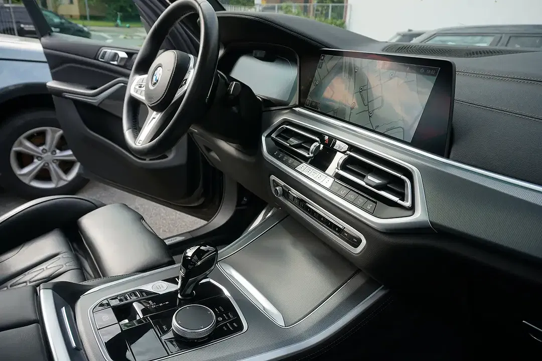 BMW X5 - Thumbnail 9