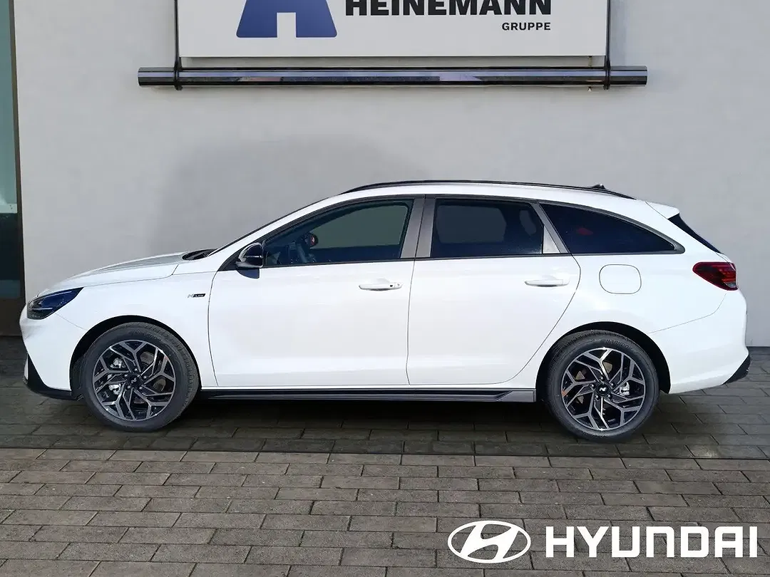 Hyundai i30 - Thumbnail 2