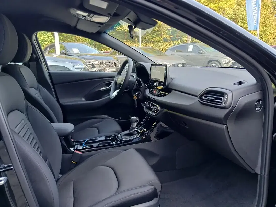 Hyundai i30 - Thumbnail 8