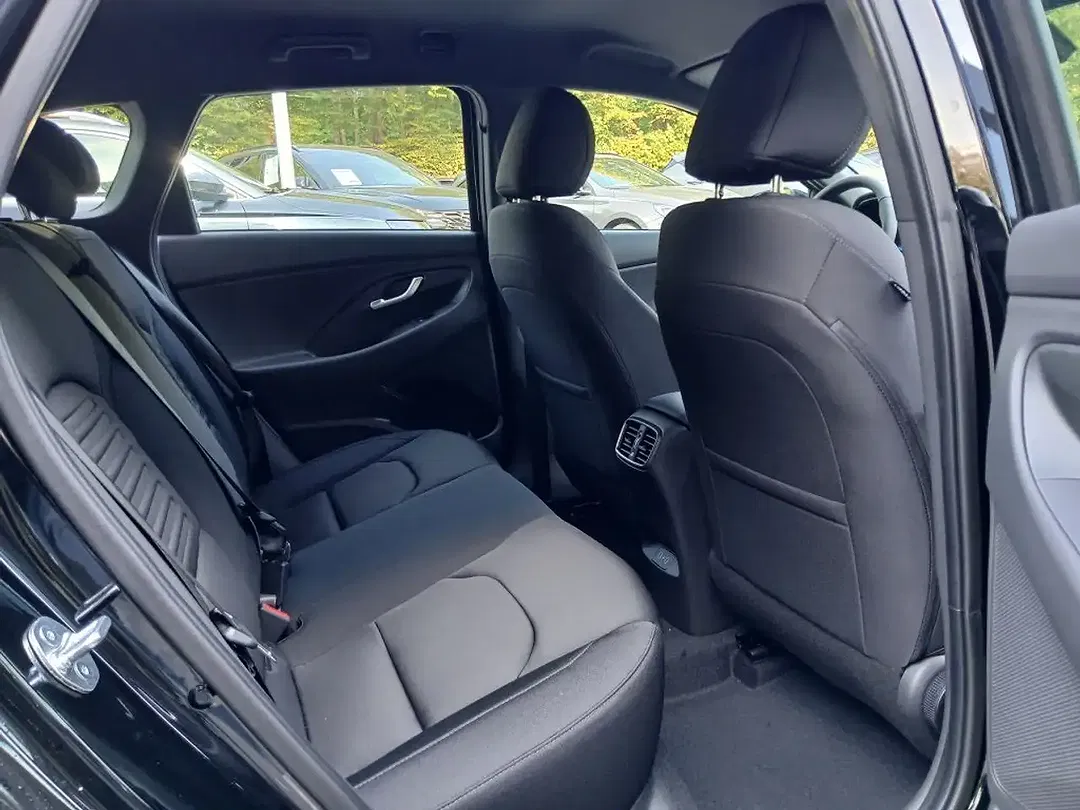 Hyundai i30 - Thumbnail 9