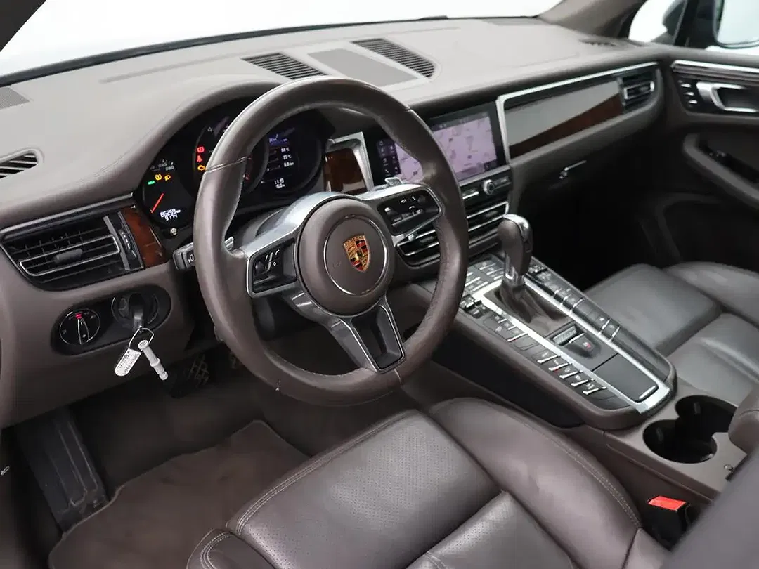 Porsche Macan - Thumbnail 19