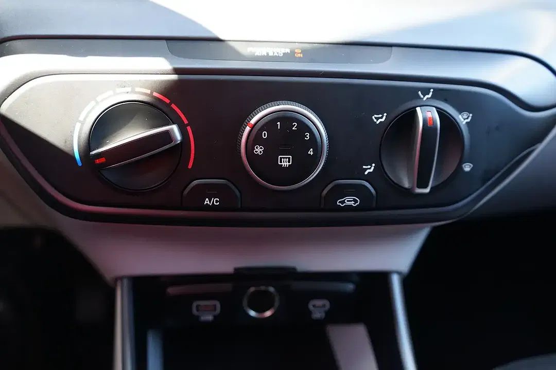 Hyundai i20 - Thumbnail 10