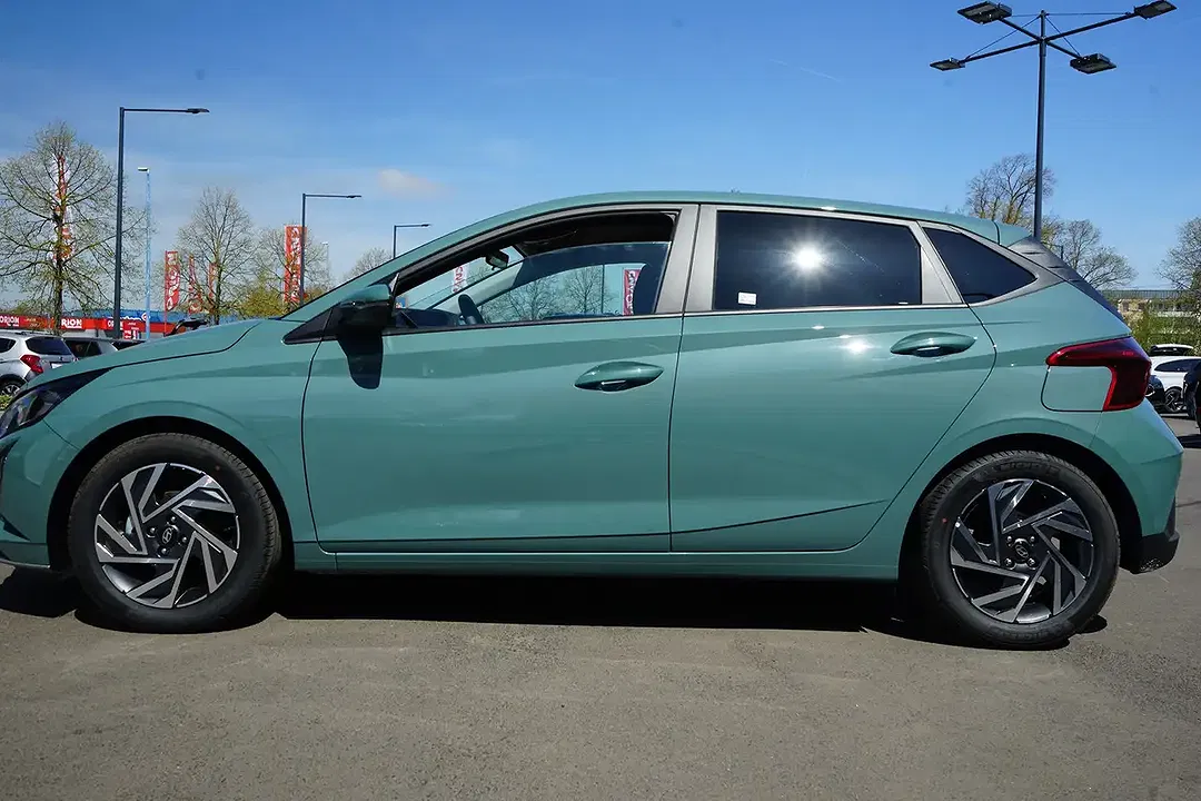 Hyundai i20 - Thumbnail 3