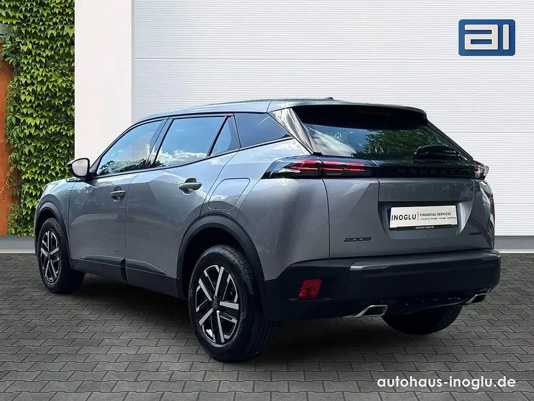 Peugeot 2008 - Thumbnail 3