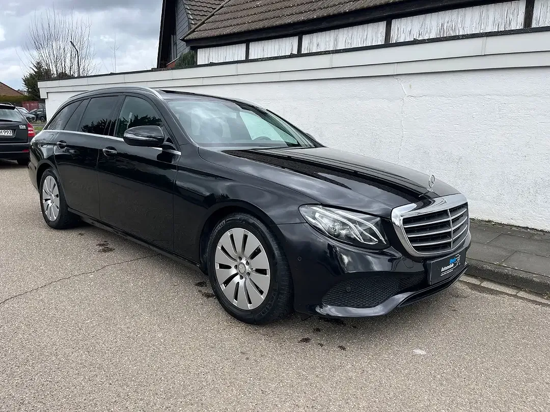 Mercedes-Benz E 200 - Thumbnail 5