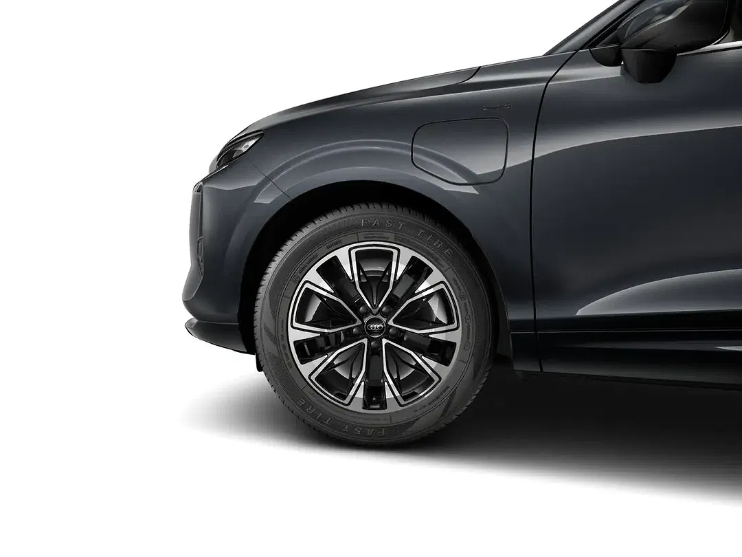 Audi Q3 - Thumbnail 3