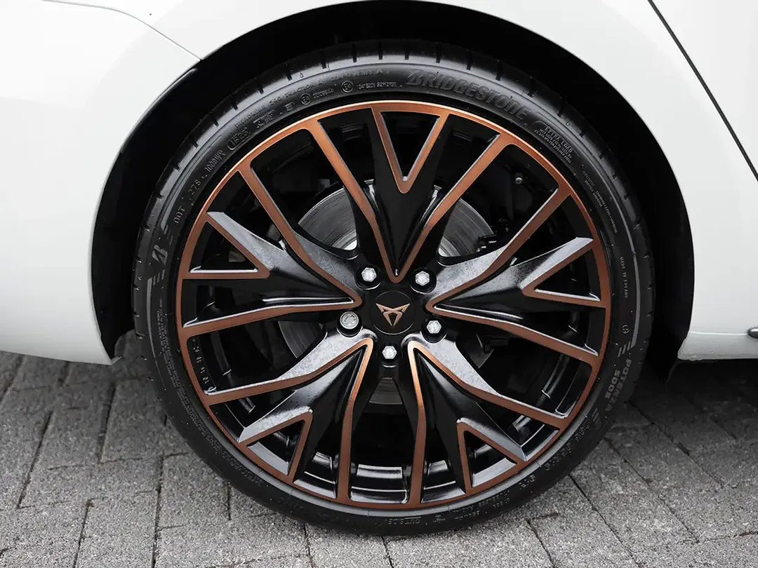 CUPRA Leon - Thumbnail 5
