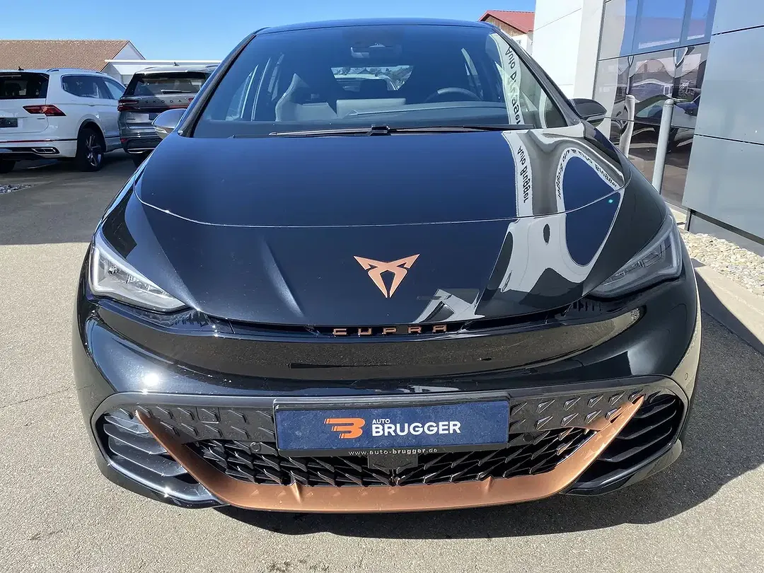 CUPRA Born - Thumbnail 2