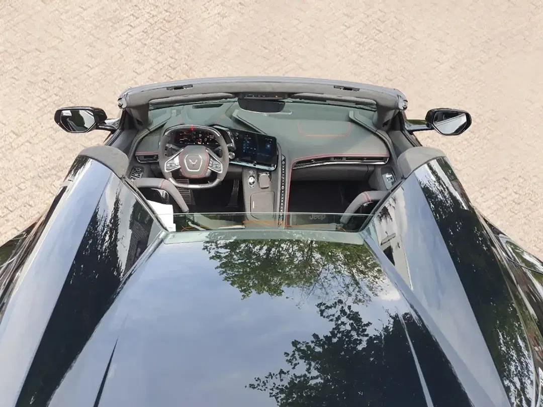 Corvette C8 - Thumbnail 11