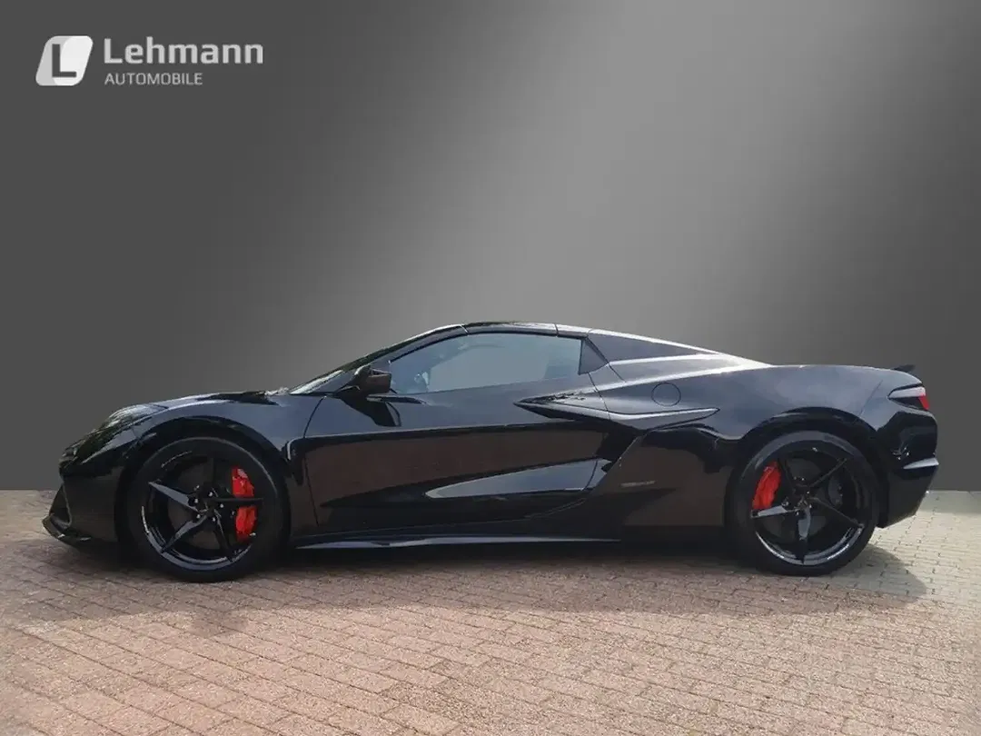 Corvette C8 - Thumbnail 3