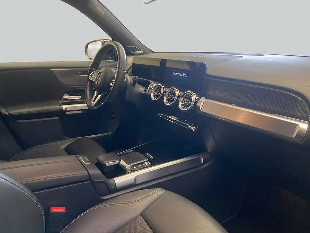 Mercedes-Benz EQB 250 - Thumbnail 12