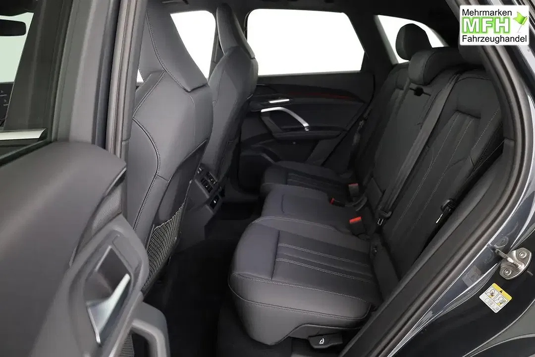 Audi Q5 - Thumbnail 11