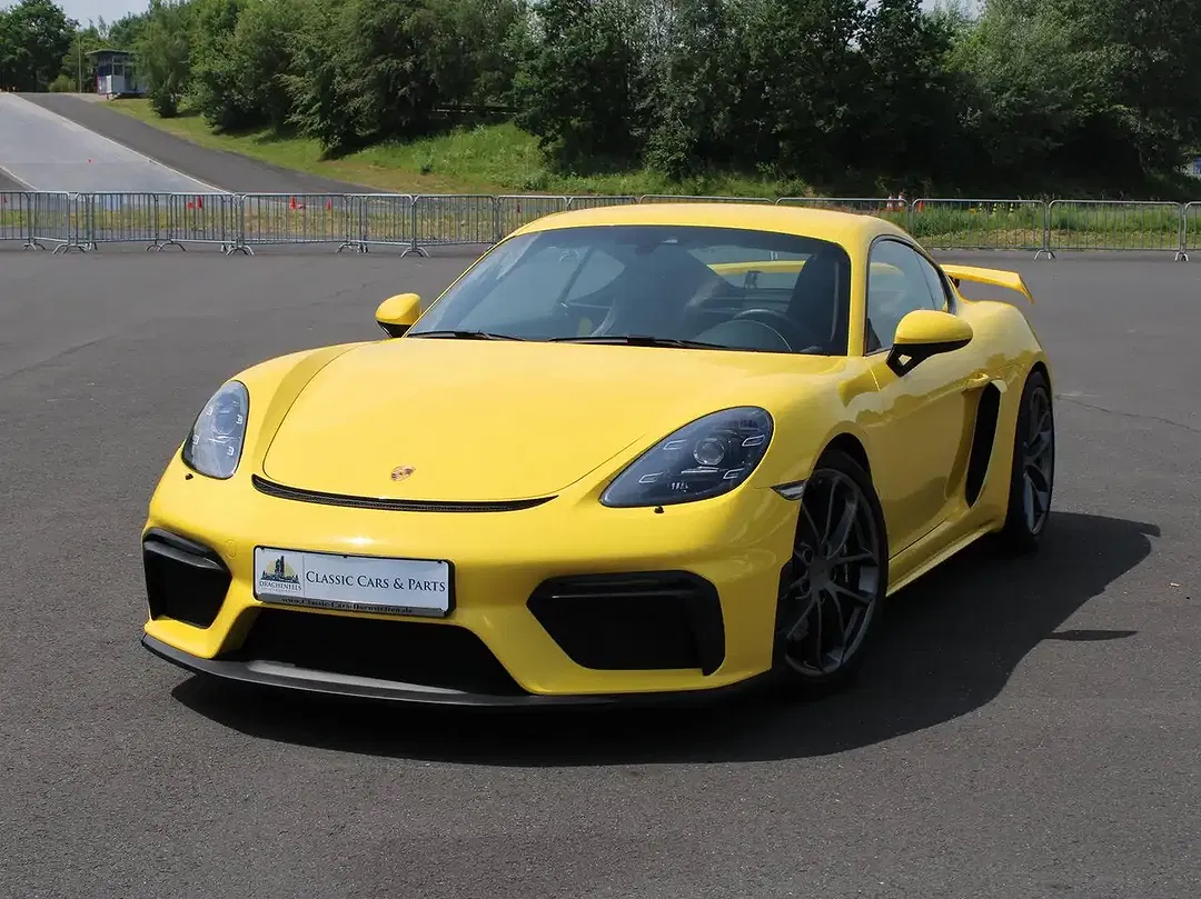 Porsche Cayman PASM