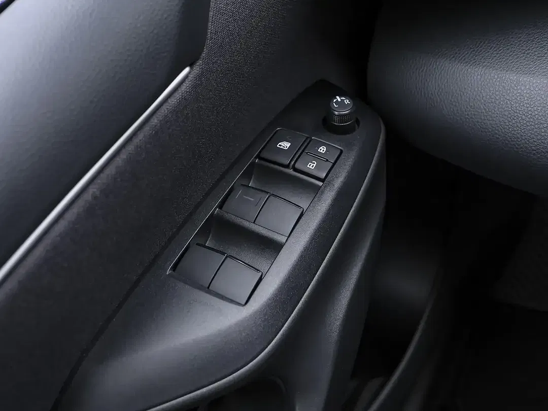 Toyota Yaris - Thumbnail 15