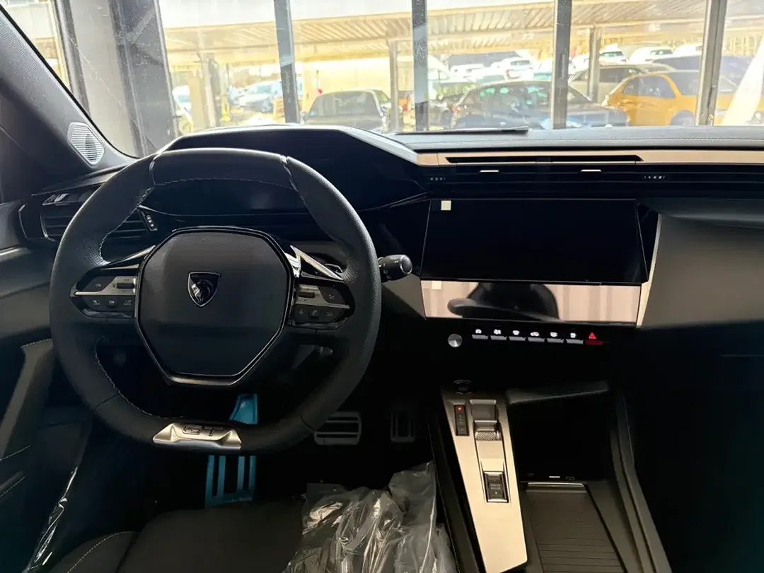 Peugeot 308 - Thumbnail 12