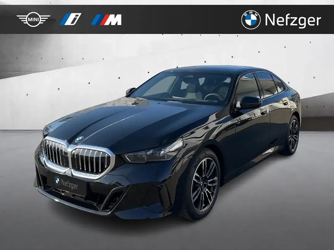 BMW 520 - Thumbnail 1