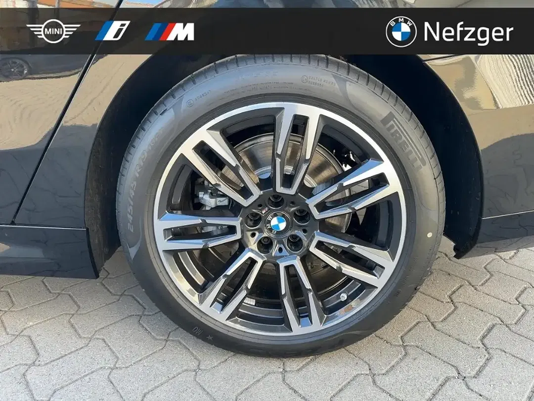 BMW 520 - Thumbnail 12
