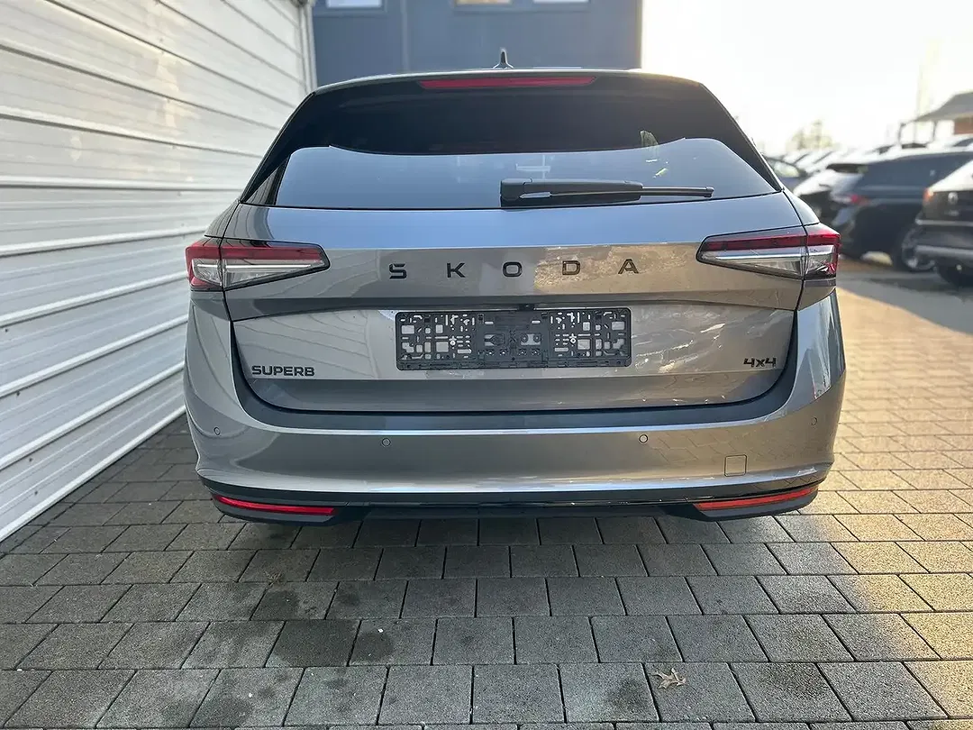 Skoda Superb - Thumbnail 5