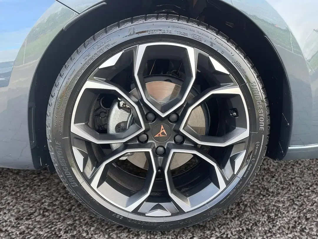 CUPRA Leon - Thumbnail 7
