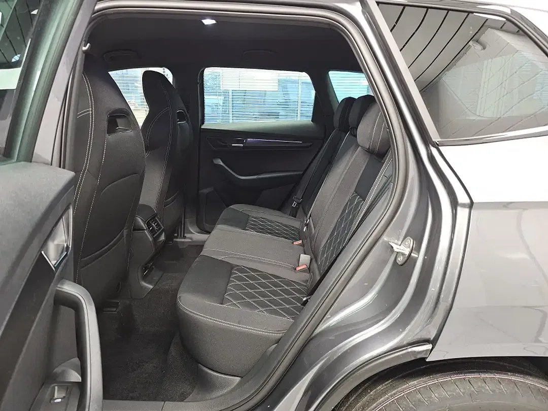 Skoda Karoq - Thumbnail 10