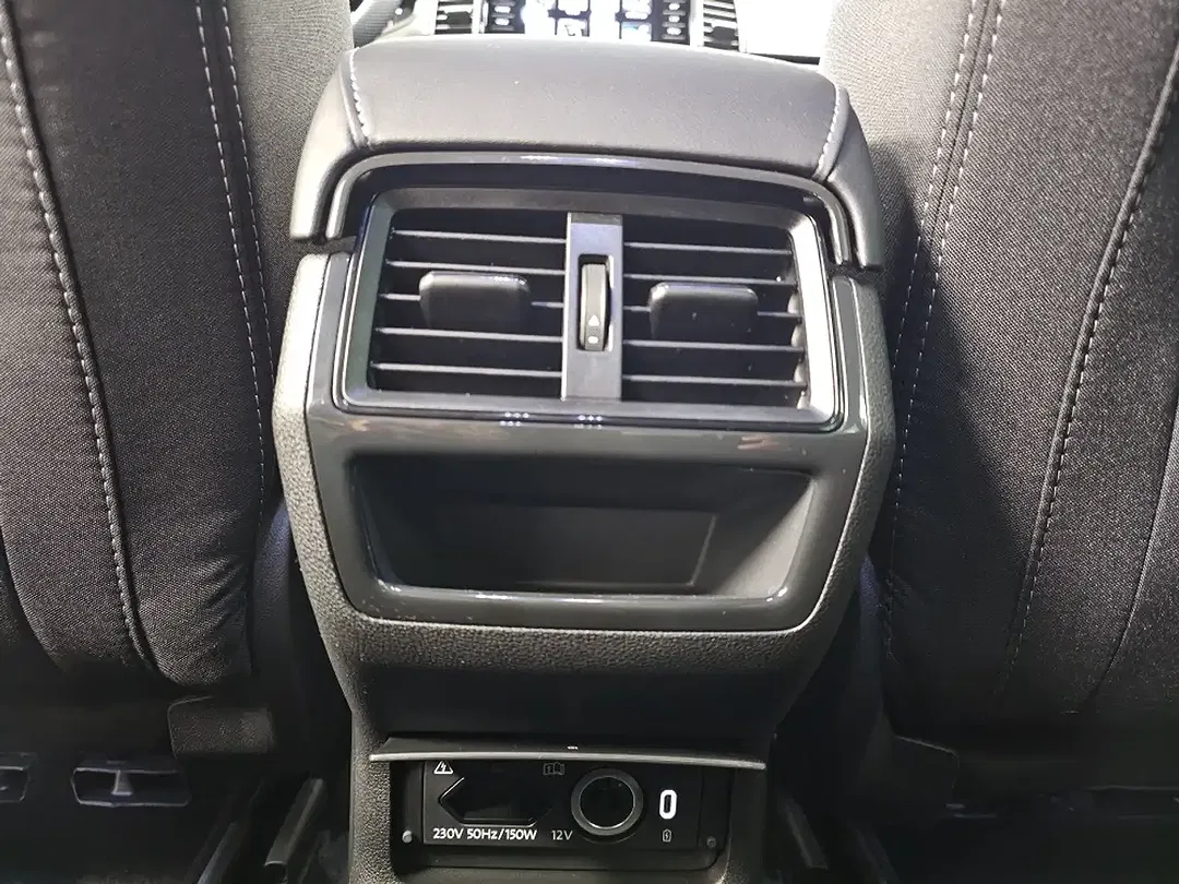 Skoda Karoq - Thumbnail 11