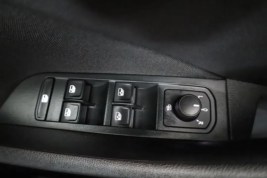 Skoda Kamiq - Thumbnail 8