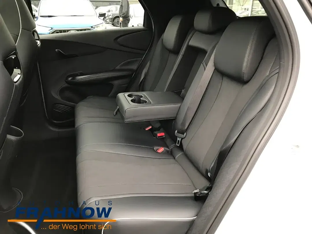 BYD Dolphin - Thumbnail 10