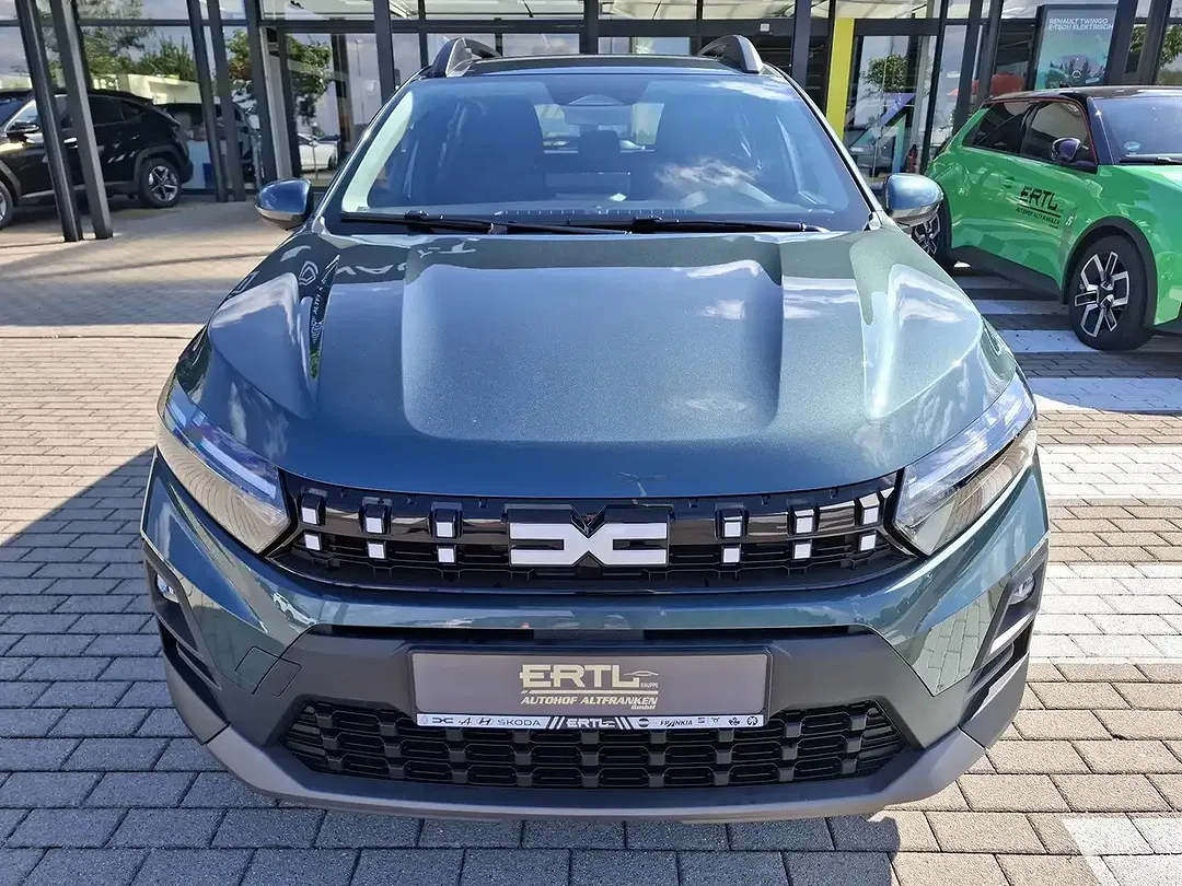 Dacia Sandero - Thumbnail 3