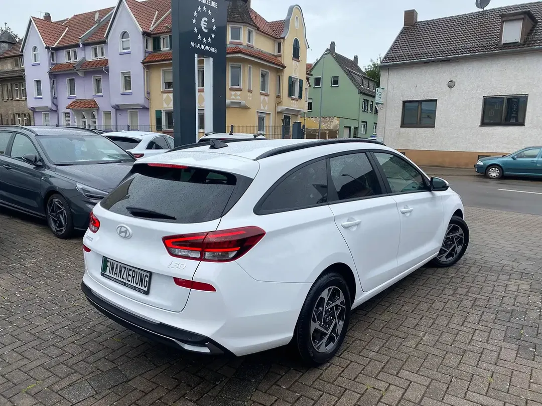 Hyundai i30 - Thumbnail 10