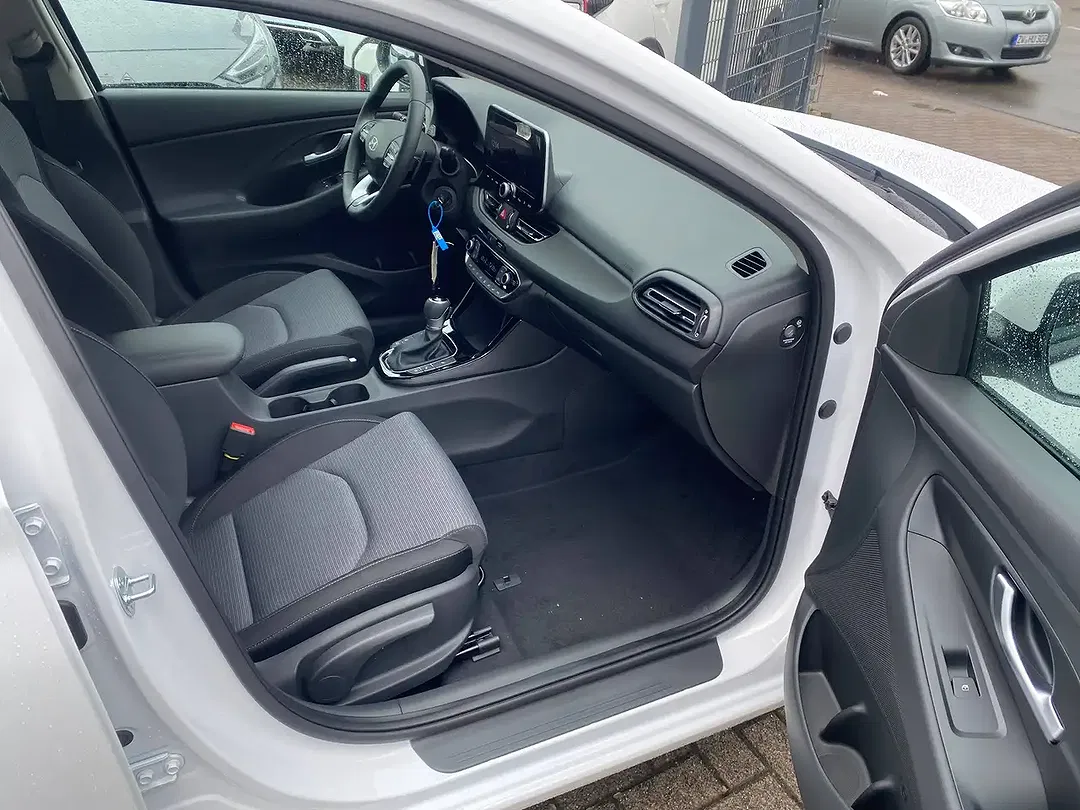Hyundai i30 - Thumbnail 11
